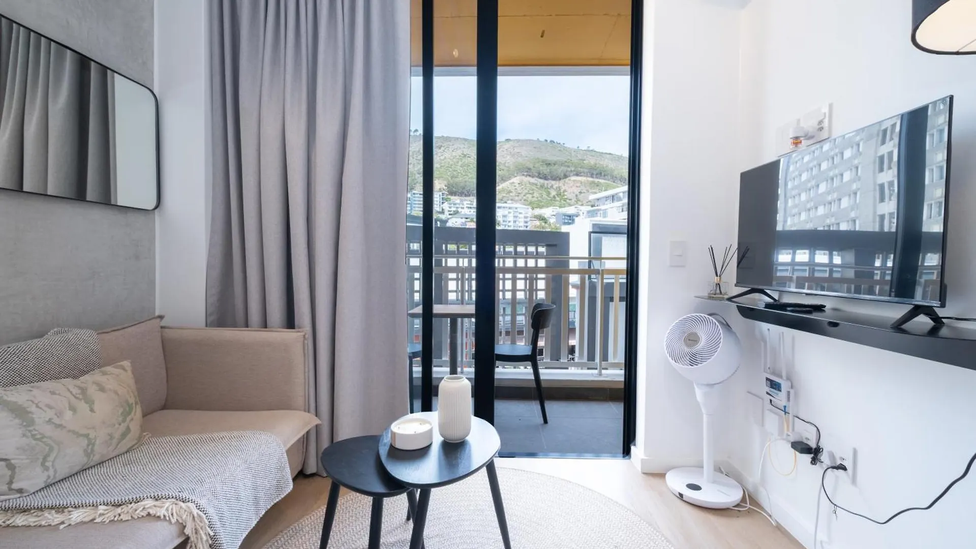 The Blok 305 - Studio Apartment In Sea Point Kapstadt